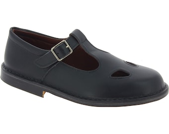 Women's black leather t-strap low top shoes handmade in Italy | L'artigiano Florence