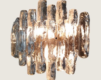Clear Ice Glass Sconce &#39;Schalmei&#39;, prod. by JT Kalmar, Austria 1960s