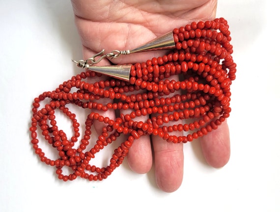 Vintage Mediterranean Coral and Silver Necklace - image 3