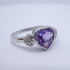 Hübscher Massiver Silber Set Amethyst & Diamant Herz Form Ring