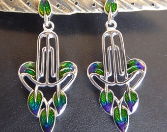 Hermosos pendientes colgantes de esmalte estilo Art Nouveau