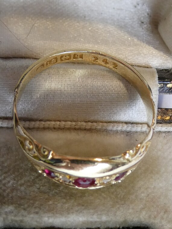 Fine Antique 18ct Ruby & Diamond Ring - image 9