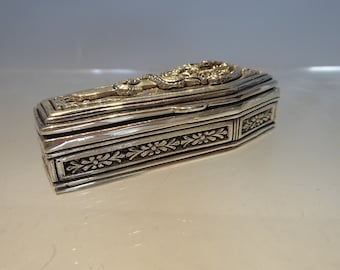 Novelty Silver Plated Coffin with Skeleton Vesta Match strike Case