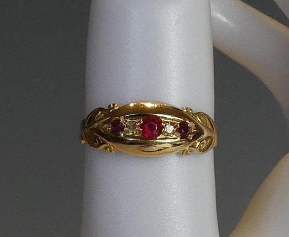 Fine Antique 18ct Ruby & Diamond Ring - image 3