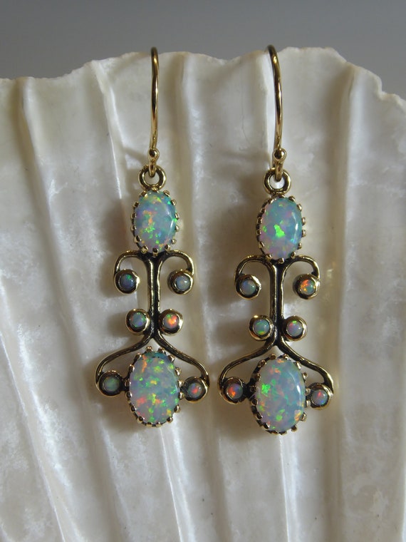Opal Ohrstecker Natürlicher Opal MASSIVE Gold Opal