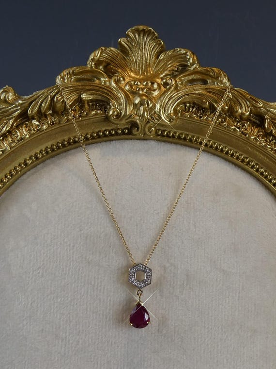 Fine 9ct Solid Gold Ruby & Diamond Pear shape Pen… - image 3