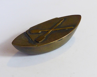 Antique Brass Novelty Vesta Match Strike Rowing Boat With Oars