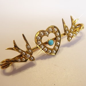 Fine Victorian 15ct solid Gold Turquoise & Seed Pearl Sweetheart Brooch