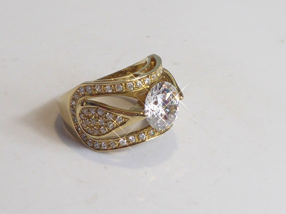 Stunning Impressive Solid 9ct Gold Solitaire Set … - image 4