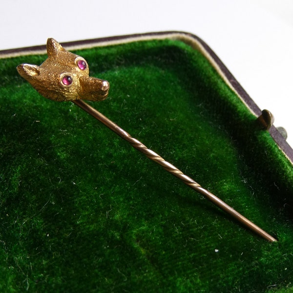 Fine Vintage 9ct solid Gold ruby eye Fox Pin /Stick Brooch