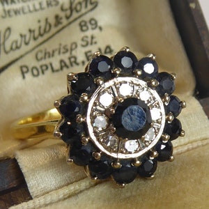 Fine Vintage 18ct Gold Real Sapphire & Diamond Ring