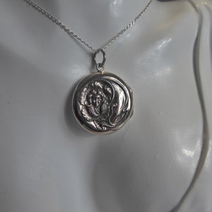 Médaillon Style Art Nouveau en Argent sur Chaîne Argent image 7