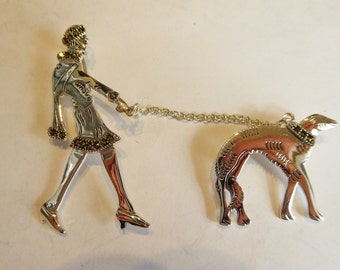 Femme Art Déco En Argent Massif Promenant Chien Barzoï