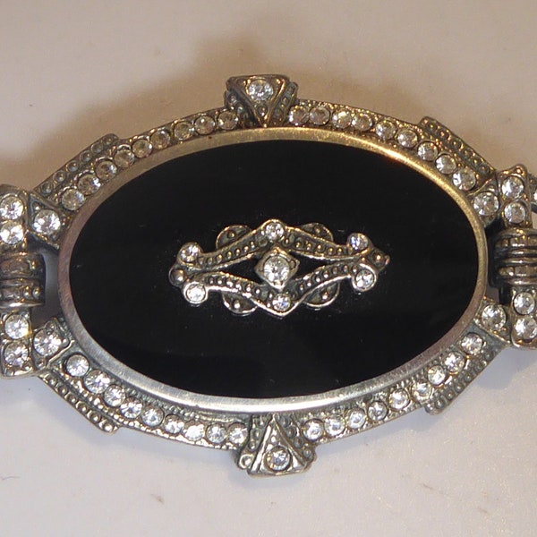 Fine Large Oval Victorian Style Mourning Brooch