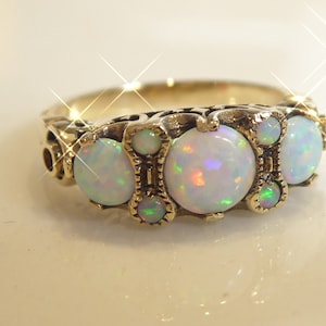 9CT SOLID GOLD OPAL Ring