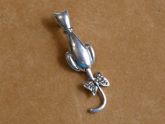 Cute Solid Silver Swing Tail Cat Brooch - image 1