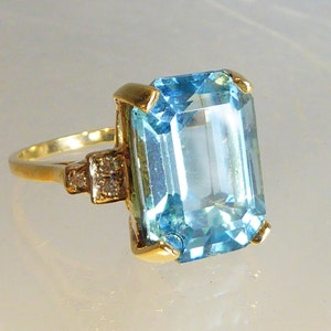 Fine 9ct Solid Gold ,Diamond & Blue Topaz Art Deco Design Ring