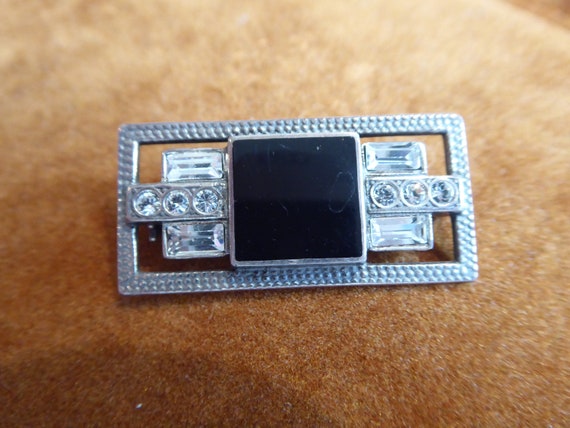 Silver Art Deco Styled Brooch - image 5