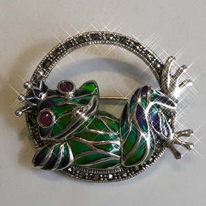 Fine Silver Plique- A- Jour Enamel Ruby Set Frog Brooch