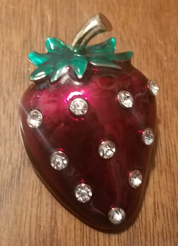 Strawberry brooch