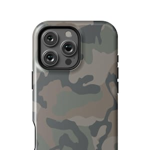 Camo iPhone Case: Dual Layer, MagSafe Compatible, Drop Protection