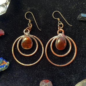 Fire Agate Copper Electroformed Hoop Earrings // Flashy Iridescent Yellow, Green, Red, Orange and Amber Earrings