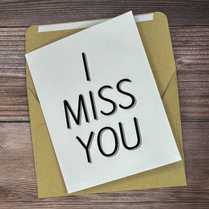 Carte Tu me manques, Carte Une pensée pour toi, Carte interurbain, Carte Juste parce que, Carte pour un ami, Carte pour un être cher, Carte Tu me manques vierge