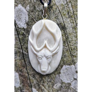 Pendentif cerf en os, collier cerf, boucle en argent