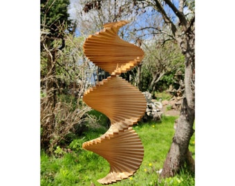 Schlichte, natürliche Holz Windspiel Gartendekoration