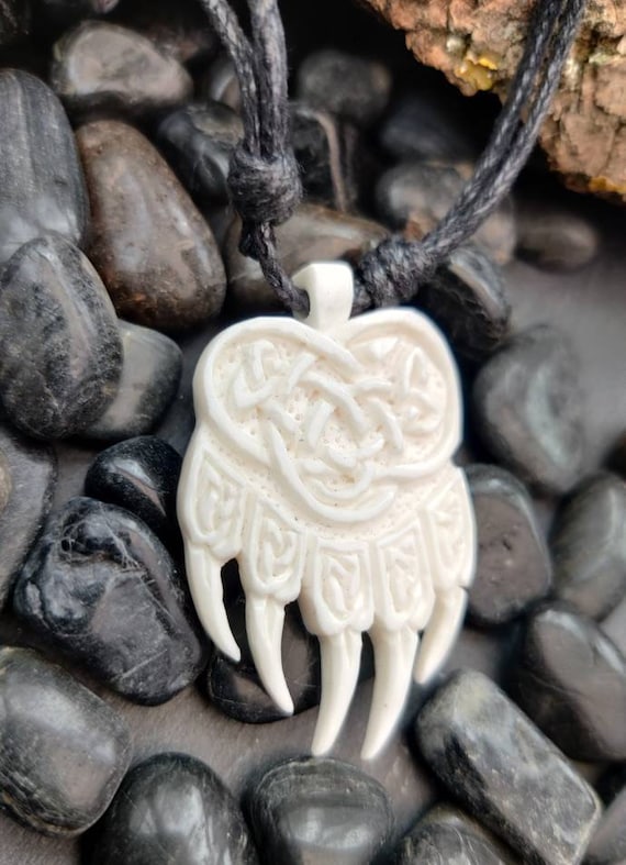White Bone Bear Claw Pendant, Celtic Knotwork, Handcarved - Etsy White Bone Bear Claw Pendant, Celtic Knotwork, Handcarved - Etsy