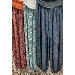 Harem Yoga Pants, Paisley Design, Super Comfy One Size, Green Orange Cream