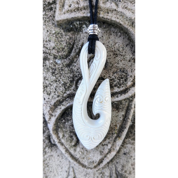 Bone Hook Pendant, Maori Tribal Style, Fully Carved Hei Matau