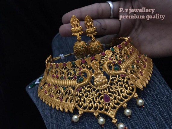 Antique finish gold jewellery deals