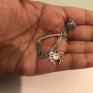 Coralinee-inspirerat halsband med Seeing Stone och den andra modern, rostfritt stål, spindelhalsband, spindelörhängen bild 2