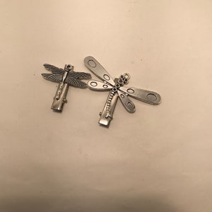 コラリニー シルバートーン トンボ ヘアクリップ、2サイズ掲載