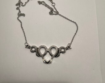 Snake necklace, Gorgon
