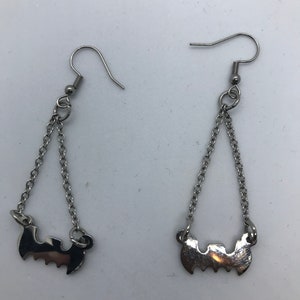 Pendientes de murciélago de acero inoxidable
