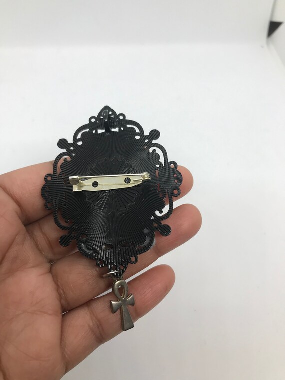 Spilla Floreale A Forma Di Rosa Rossa | Disponibile! | Warren Asher - Foto 10