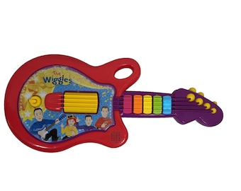 The Wiggles Guitar Sing & Dance Play along 2015 Musical Instrument Rare read