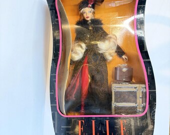 JAKKS Pacific Elle Walk On The Wild Side Collector Doll W/Trunk New in box RARE
