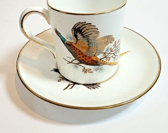 Taza y platillo de porcelana inglesa vintage Hammersley & Co con faisán pintado, porcelana fina.