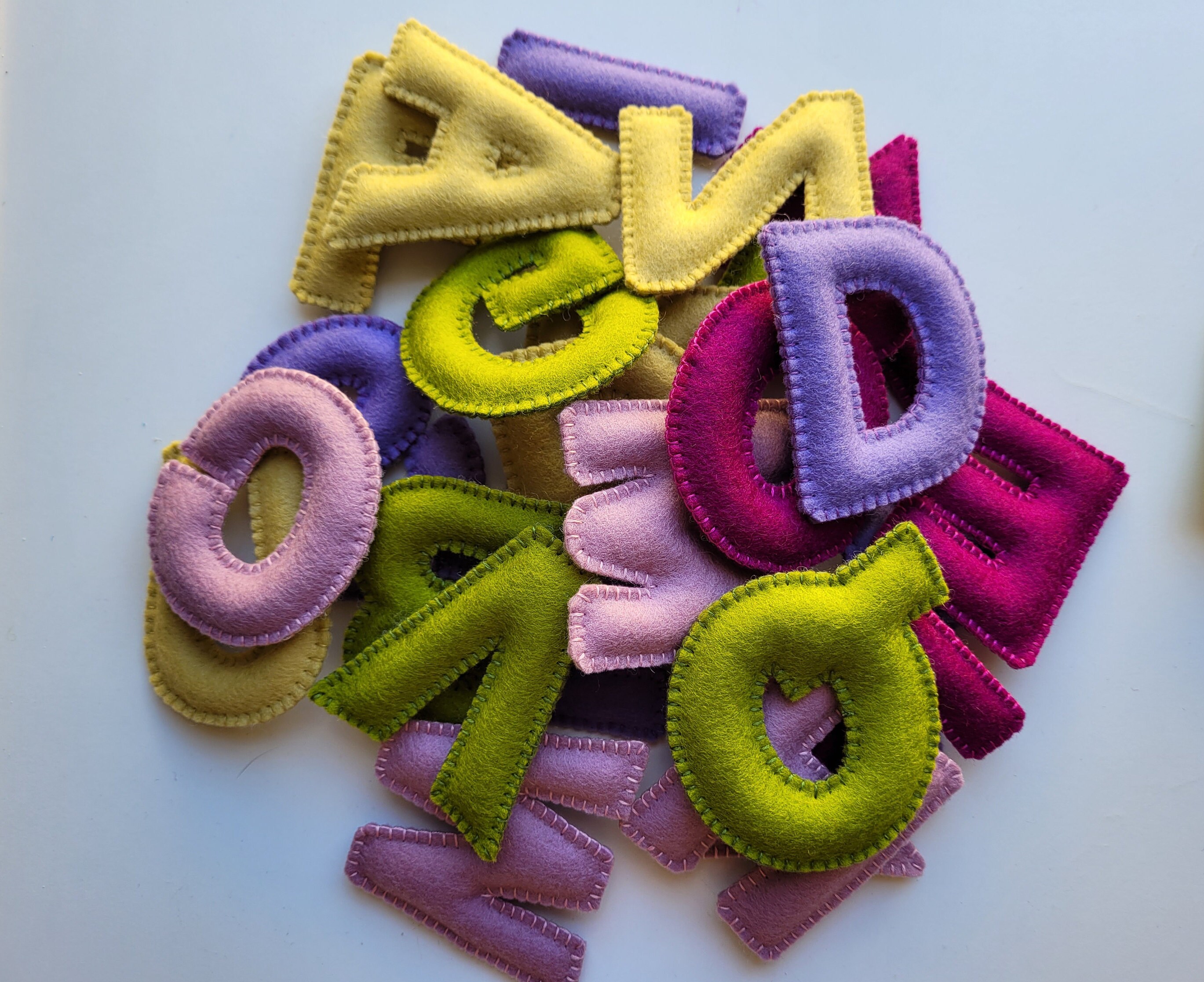 Wool felt alphabet letters and shapes for kids Learning toy Etsy.de