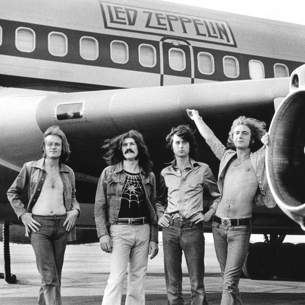 LED ZEPPELIN Photo Led Zeppelin Plane Robert Plant Jimmy Page British Rock Band Classic Rock Led Zeppelin Airplane print 1652