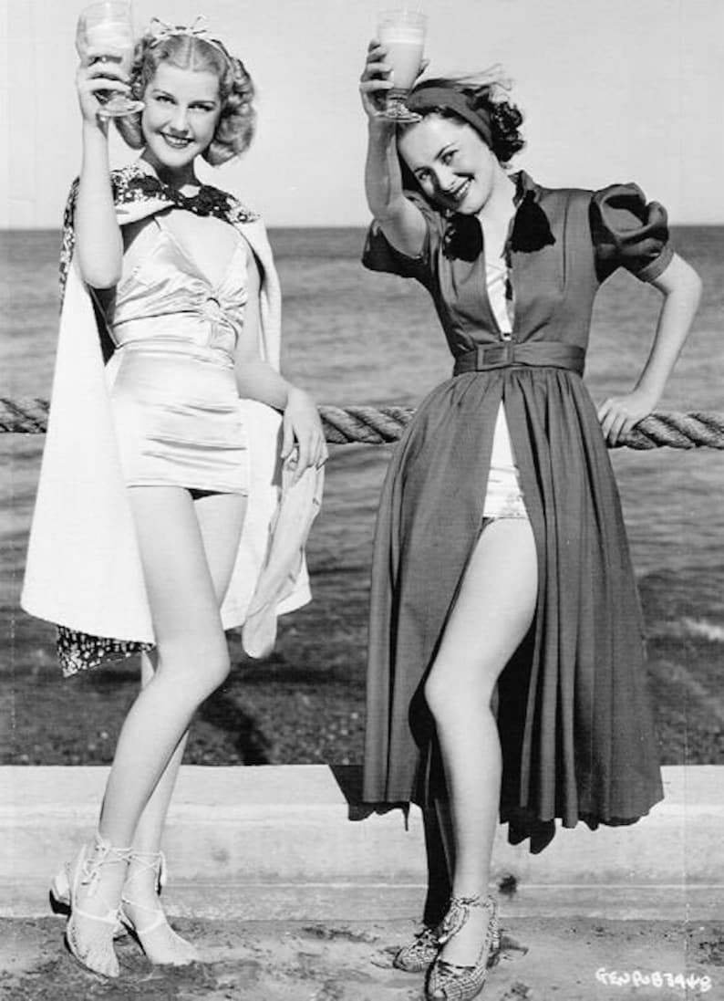Sexy Girls Big Boobs Beach Bikini Curvy Woman 1950s Pinup Etsy