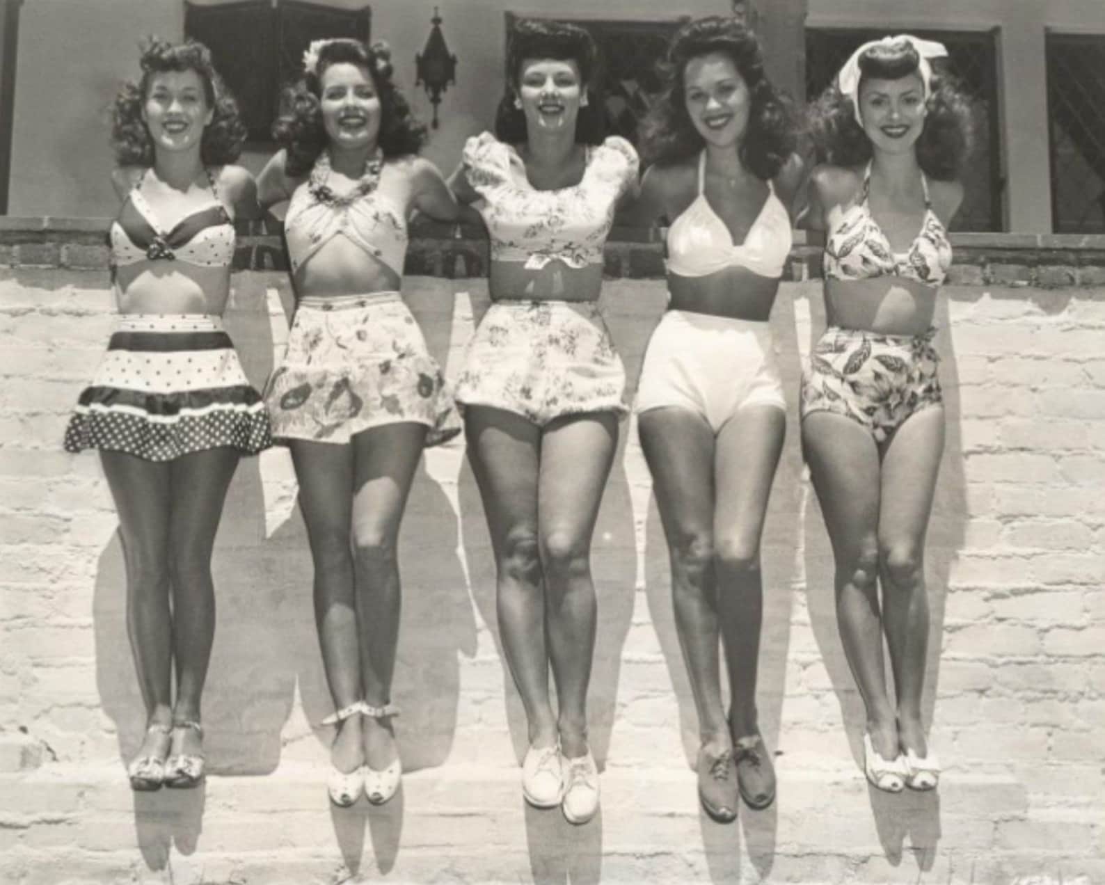 Sexy Girls Beach Bikini 1950's Pinup Vintage Photo Big Boobs Curvy Girls Surfing Photograph Poster Black and White Print Cool Gift 9902 - Etsy