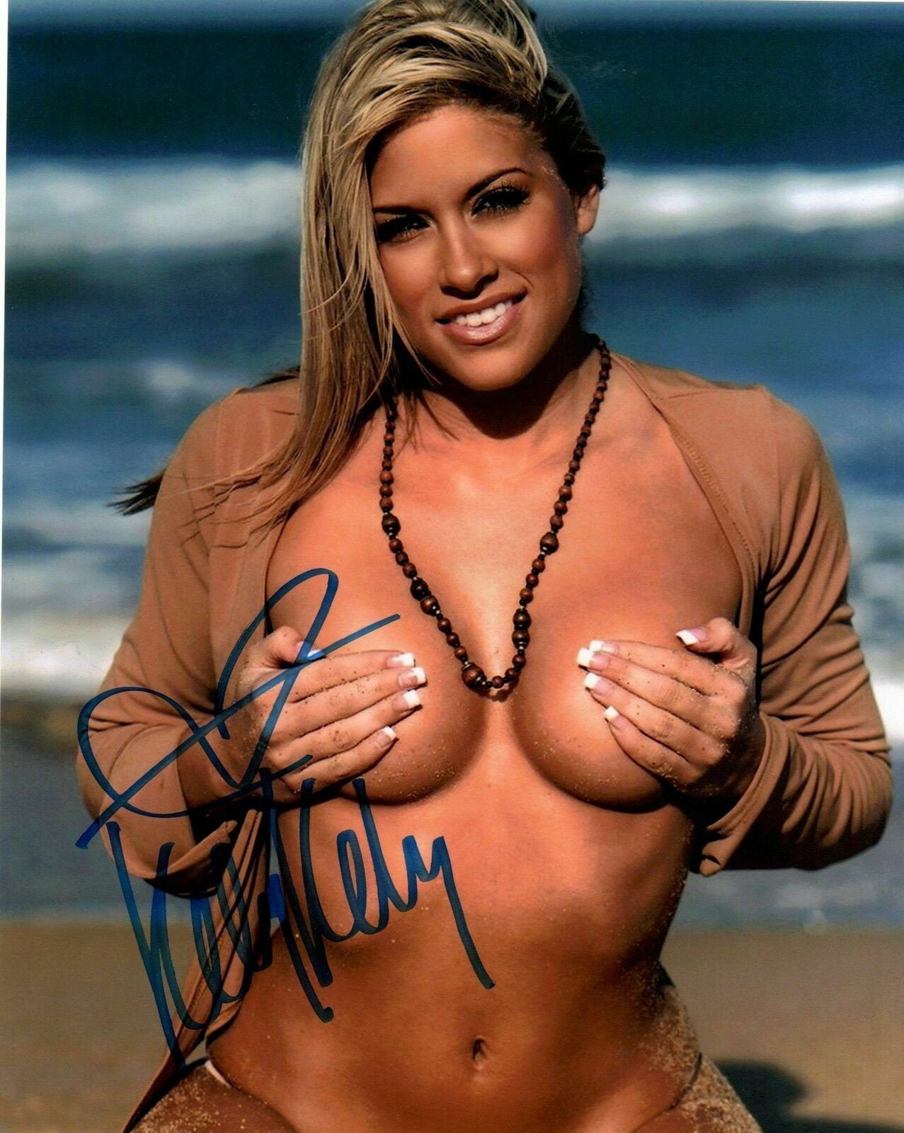 Kelly Kelly Autograph Signed Photo Kelly Kelly WWF WWE Autographed Photo  Reprint Big Boobs Picture Signed Poster Celebrity Nude Print 9814 - Etsy  Israel