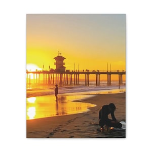 Sunset Beach Canvas Print, Ocean Wall Art, Coastal Home Decor, Ocean Lover Gift, Beach Vibes, Perfect for Living Room, Sunset Lovers
