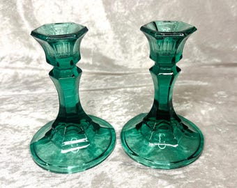 Candelabros vintage de cristal de Indiana, color verde azulado (par) / Candelabros de cristal hexagonales / Candelabros cónicos azul verdoso / Estilo retro para el hogar