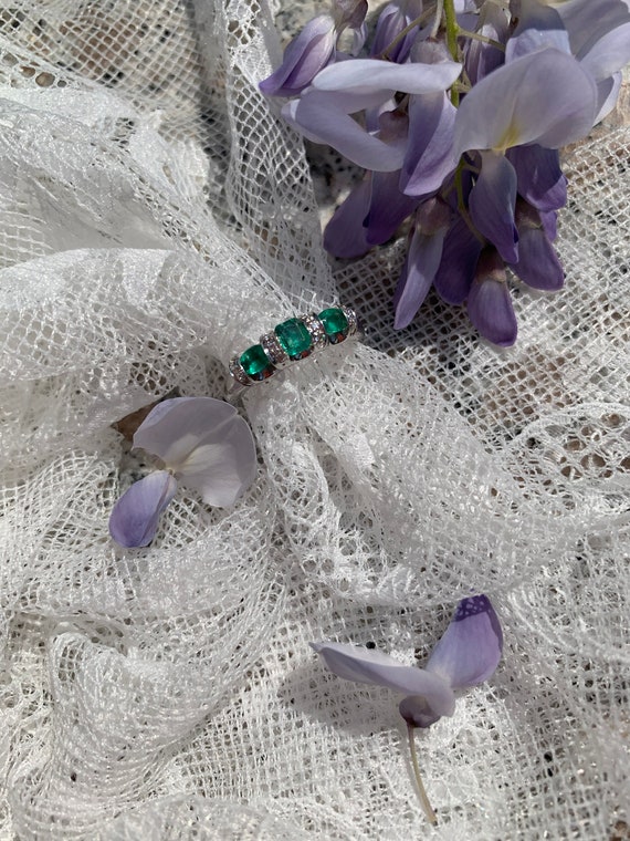 Anello con smeraldi e diamanti - image 3