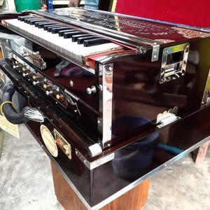 Delux Harmonium  9 scale changer/ 3 Seat PALITAN / 37 keys Burma teak woods/pitch440hz Quality Harmonium